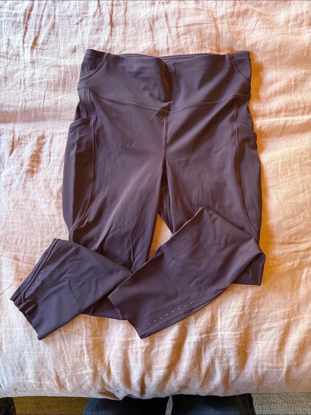 Lululemon Fast and Free High-Rise Tight 25”, Size 10, goodnight plum